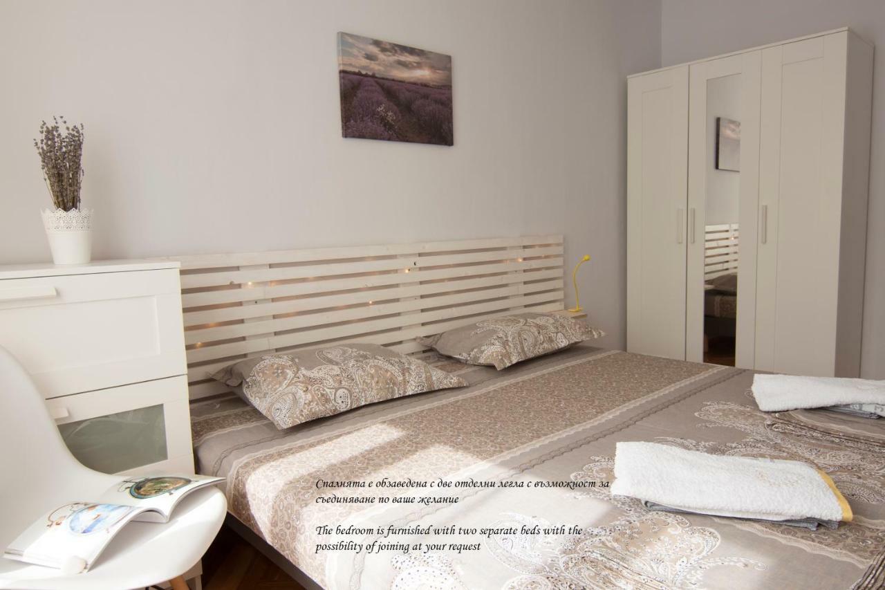 Photo Art Apartment Burgas Exterior foto